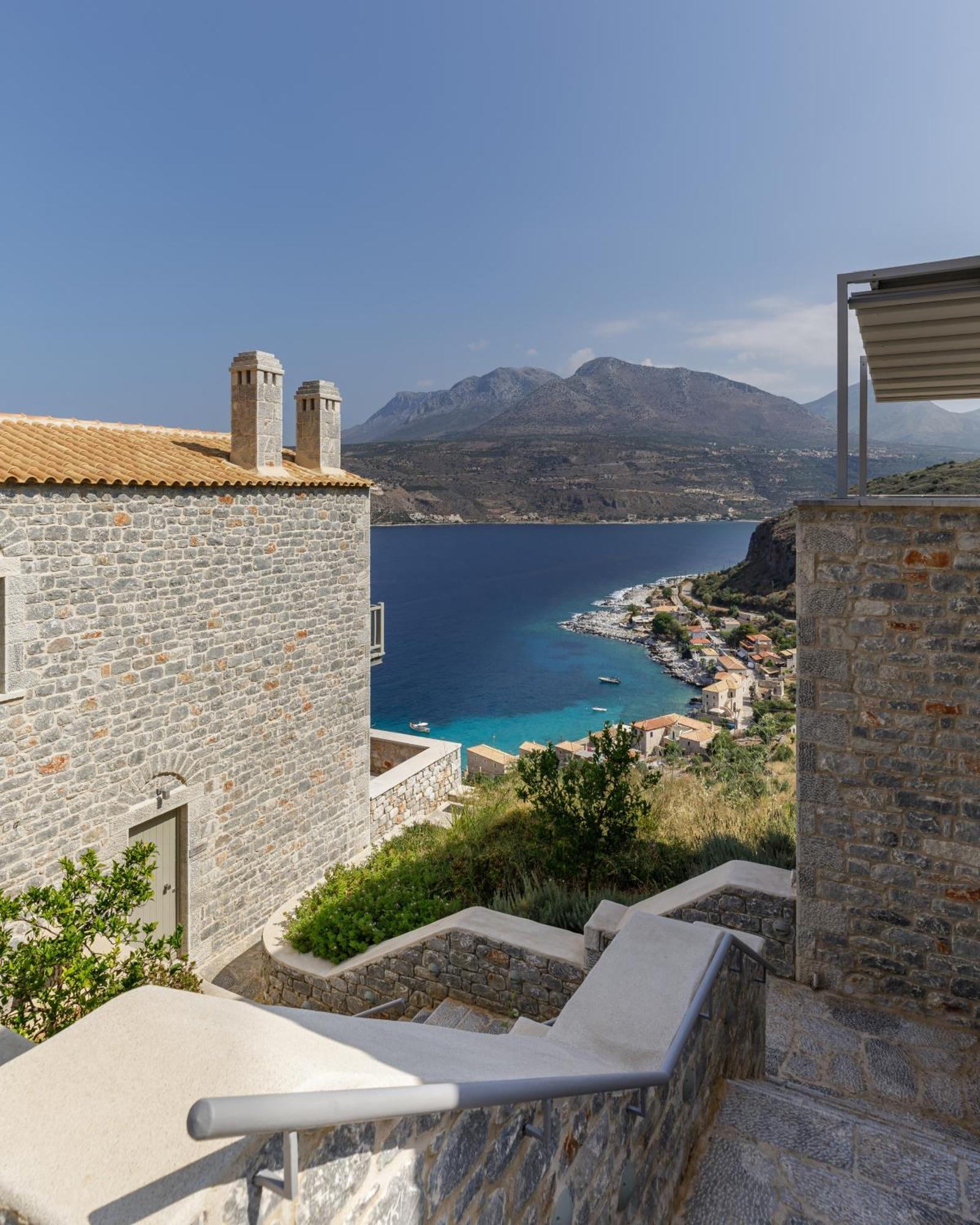 Trapela Luxury Hotel